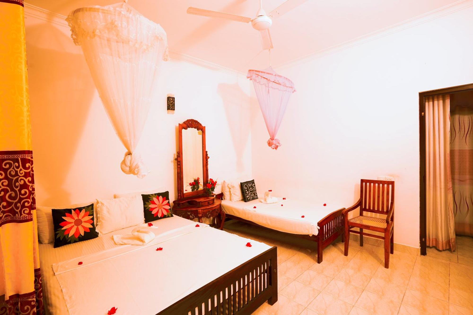 Frangipani Motel Galle Luaran gambar