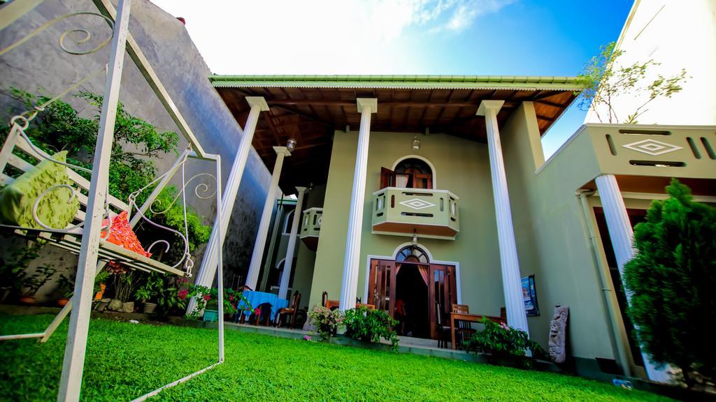 Frangipani Motel Galle Luaran gambar